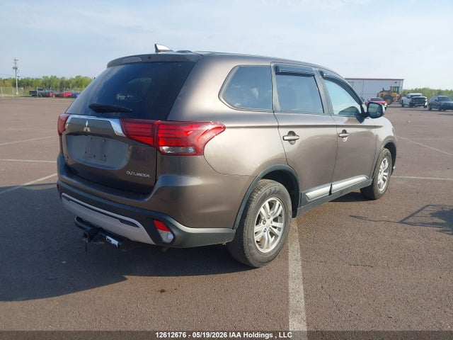 2019 Mitsubishi Outlander Es მანქანა იყიდება აუქციონზე, vin: JA4AZ2A31KZ606611, აუქციონის ნომერი: 12612676