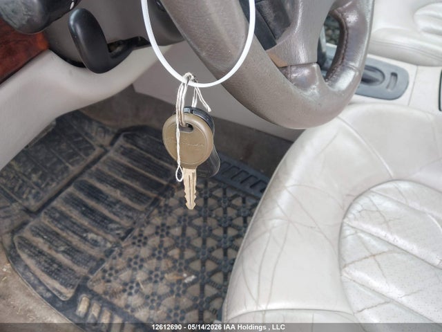 12612690 :رقم المزاد ، 2C3HE66G21H526191 vin ، 2001 Chrysler 300m مزاد بيع