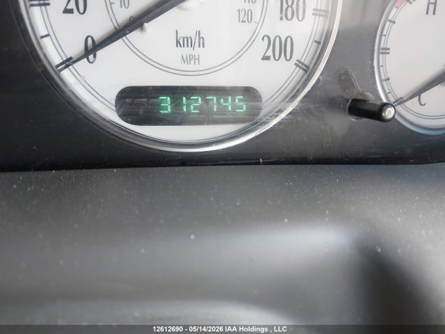 12612690 :رقم المزاد ، 2C3HE66G21H526191 vin ، 2001 Chrysler 300m مزاد بيع