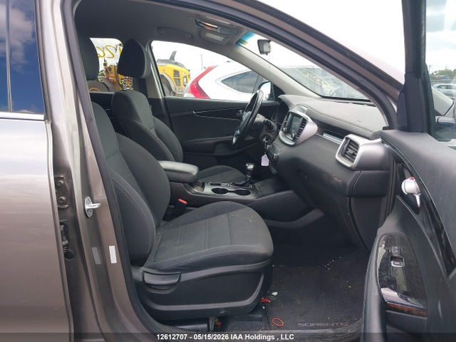 5XYPG4A33KG547805 KIA Sorento 2.4l Lx