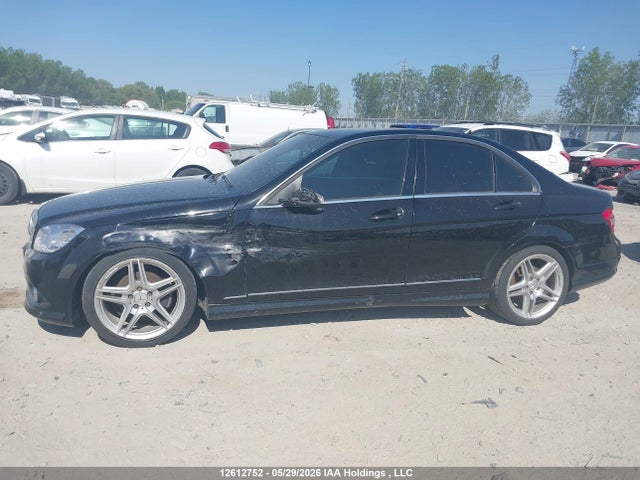 2010 Mercedes-benz C 300 4matic მანქანა იყიდება აუქციონზე, vin: WDDGF8BBXAF447935, აუქციონის ნომერი: 12612752