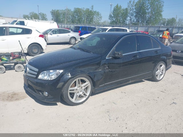 2010 Mercedes-benz C 300 4matic მანქანა იყიდება აუქციონზე, vin: WDDGF8BBXAF447935, აუქციონის ნომერი: 12612752