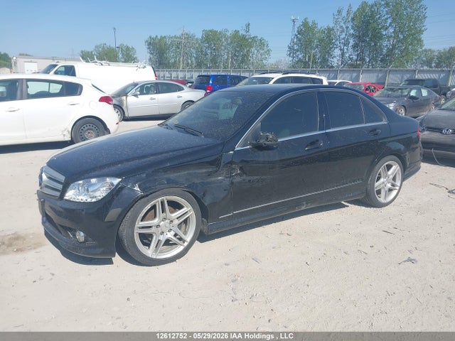 2010 Mercedes-benz C 300 4matic მანქანა იყიდება აუქციონზე, vin: WDDGF8BBXAF447935, აუქციონის ნომერი: 12612752