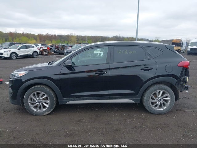 KM8J3CA4XJU733256 Hyundai Tucson