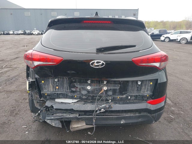 KM8J3CA4XJU733256 Hyundai Tucson