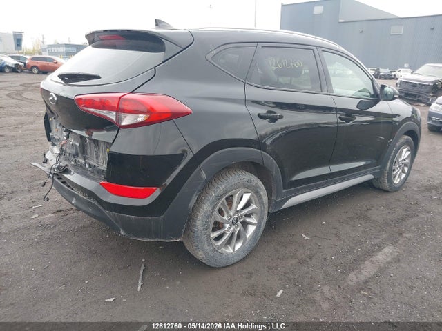 KM8J3CA4XJU733256 Hyundai Tucson
