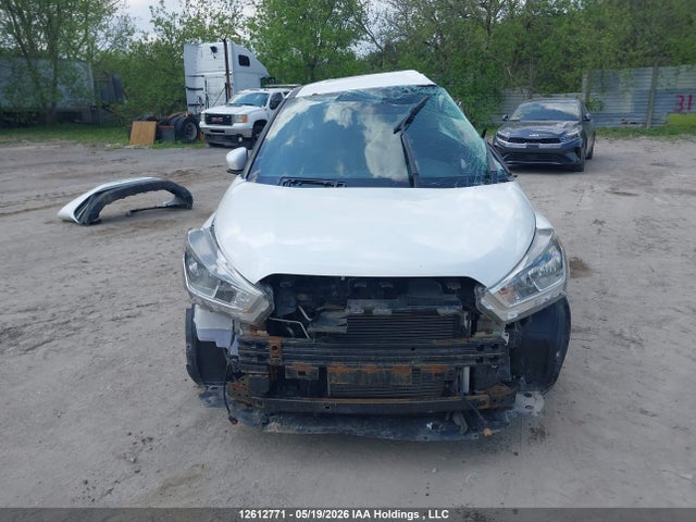 Продажа на аукционе авто 2018 Nissan Kicks S/sr/sv, vin: 3N1CP5CU1JL532904, номер лота: 12612771
