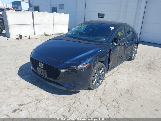Mazda 3 Premium 2025 JM1BPBMM5S1763500 Image 2