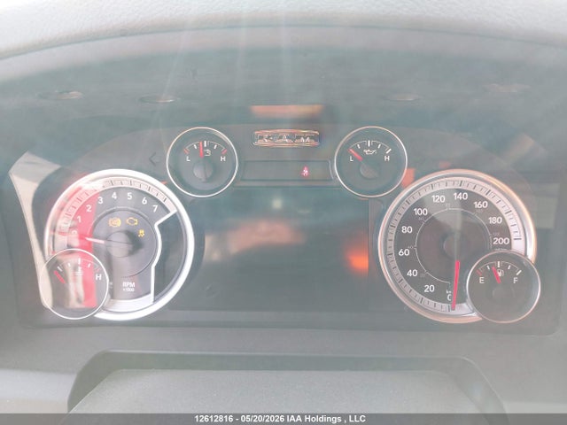 1C6RR7GT1ES141359 RAM 1500 Slt