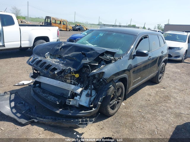 1C4PJLAX2KD428740 Jeep Cherokee Sport