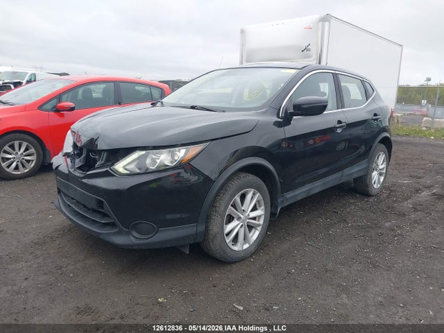 JN1BJ1CPXHW014200 Nissan Qashqai S/sv