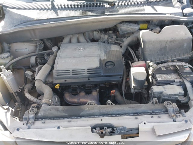 12609571 :رقم المزاد ، 4T3ZF13C62U502401 vin ، 2002 Toyota Sienna Le V6 مزاد بيع