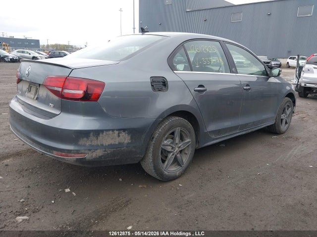 12612875 :رقم المزاد ، 3VWB67AJXHM333478 vin ، 2017 Volkswagen Jetta Se مزاد بيع