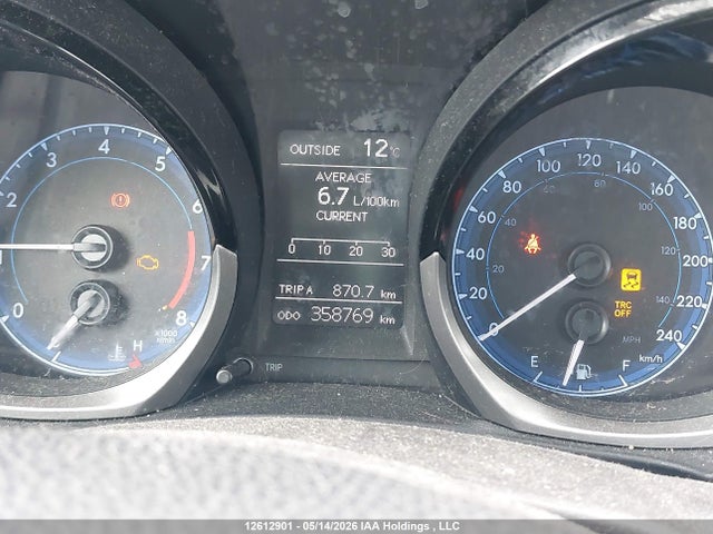 2T1BURHE2FC468070 Toyota Corolla S