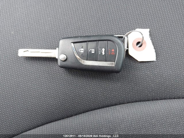 5YFBPRBE7LP010133 Toyota COROLLA LE