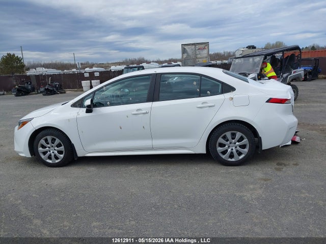5YFBPRBE7LP010133 Toyota COROLLA LE