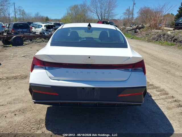 KMHLM4DG5SU028299 Hyundai Elantra Preferred With Tech Package