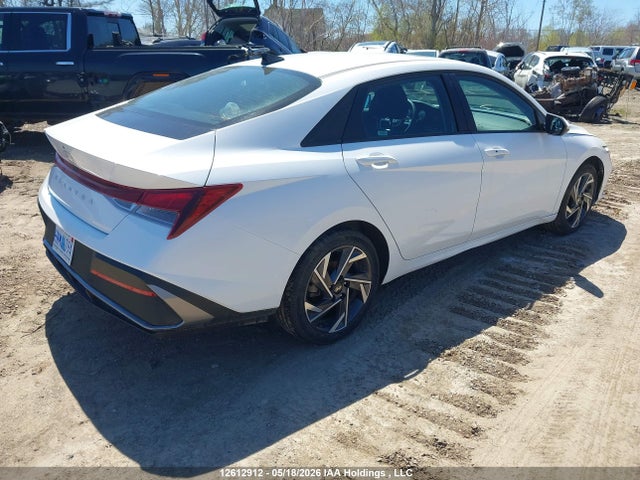 KMHLM4DG5SU028299 Hyundai Elantra Preferred With Tech Package