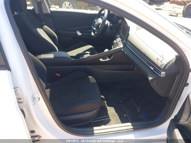 KMHLM4DG5SU028299 Hyundai Elantra Preferred With Tech Package