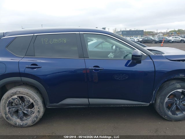 JN8BT3BBXSW156566 Nissan Rogue Sv/rock Creek