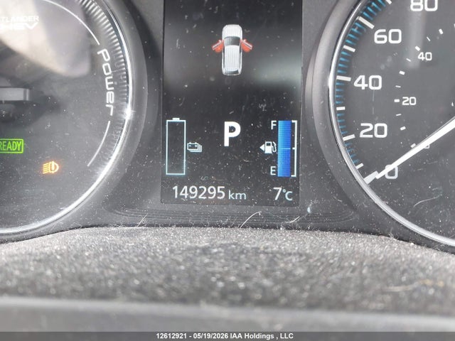 JA4J24A53JZ616220 Mitsubishi Outlander Se/gt