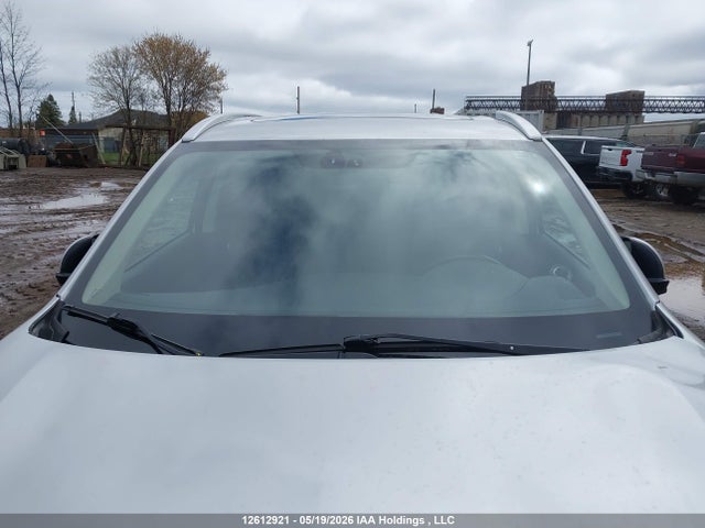 JA4J24A53JZ616220 Mitsubishi Outlander Se/gt