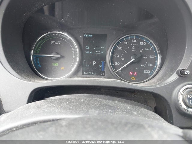 JA4J24A53JZ616220 Mitsubishi Outlander Se/gt