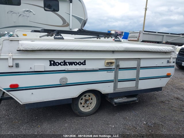 1998 Rockwood Travel Trailer მანქანა იყიდება აუქციონზე, vin: 4X4CFM413WD054796, აუქციონის ნომერი: 12612936