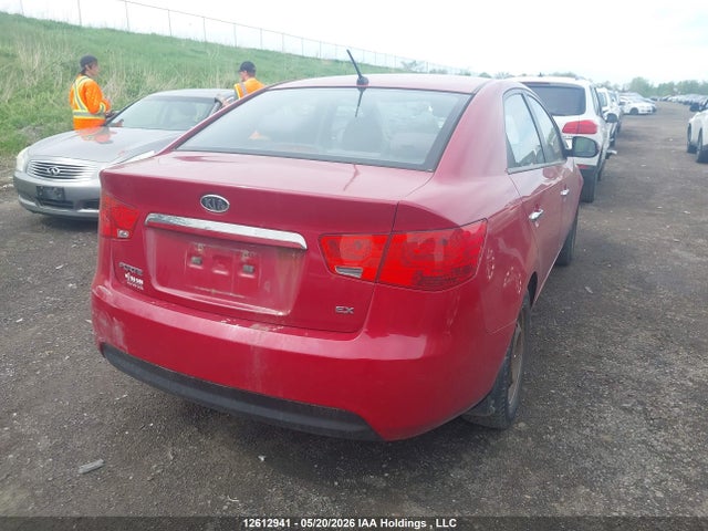 12612941 :رقم المزاد ، KNAFU4A28D5651873 vin ، 2013 Kia Forte Ex مزاد بيع