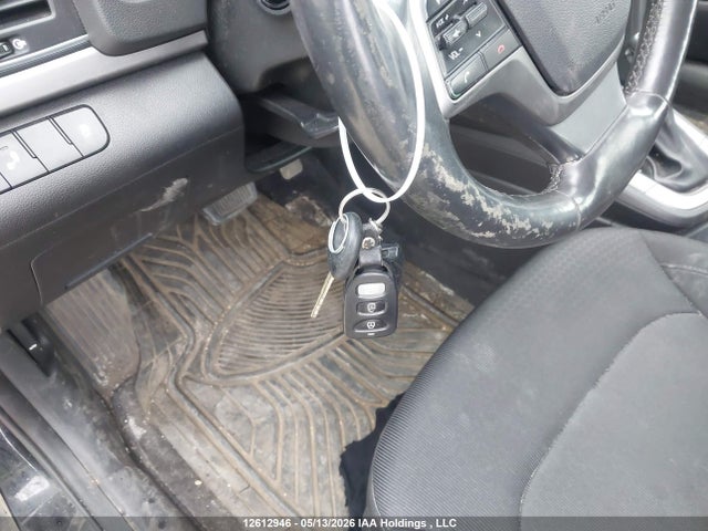 12612946 :رقم المزاد ، KMHD84LF7HU308400 vin ، 2017 Hyundai Elantra Gl مزاد بيع