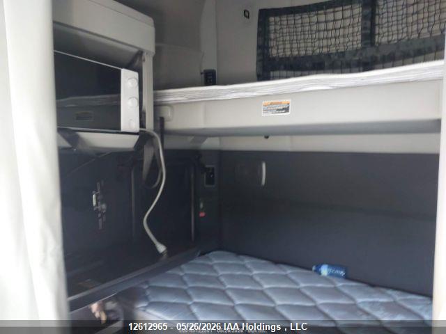 Kenworth Construction T680 2026 1XKYD49X2TJ985760 Image 7