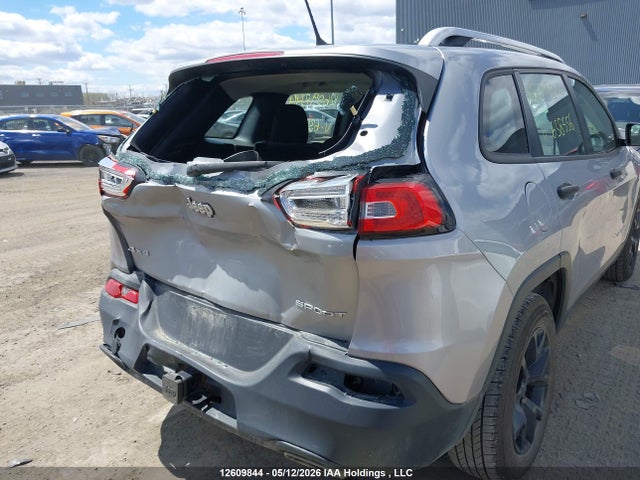 1C4PJMAS8HW638556 Jeep Cherokee Sport