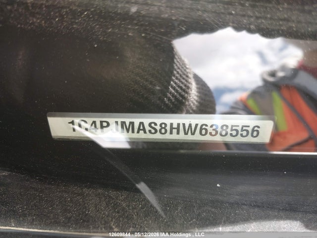 1C4PJMAS8HW638556 Jeep Cherokee Sport