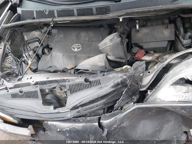 Продаж на аукціоні авто 2014 Toyota Sienna Le 8 Passenger, vin: 5TDKK3DCXES481257, номер лоту: 12613060