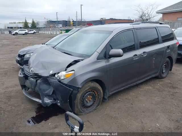 Продаж на аукціоні авто 2014 Toyota Sienna Le 8 Passenger, vin: 5TDKK3DCXES481257, номер лоту: 12613060