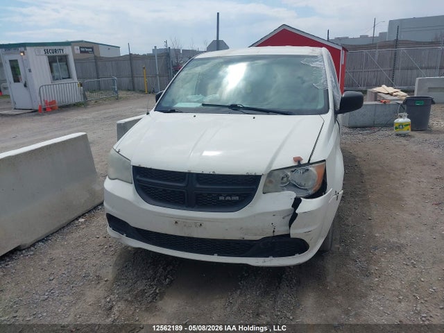 12562189 :رقم المزاد ، 2C4JRGAGXDR756431 vin ، 2013 Ram Cargo مزاد بيع