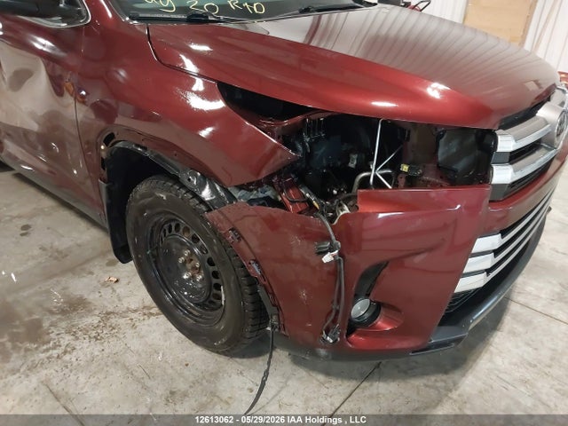 2019 Toyota Highlander Se/xle მანქანა იყიდება აუქციონზე, vin: 5TDJZRFH9KS978041, აუქციონის ნომერი: 12613062