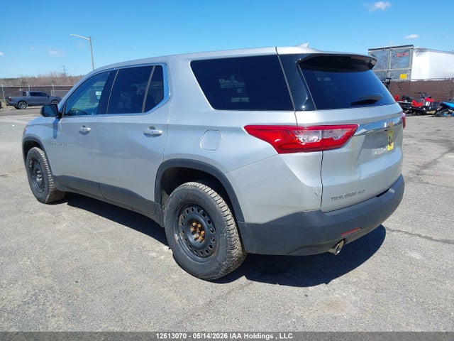 Продажа на аукционе авто 2018 Chevrolet Traverse Ls, vin: 1GNEVFKW1JJ254301, номер лота: 12613070