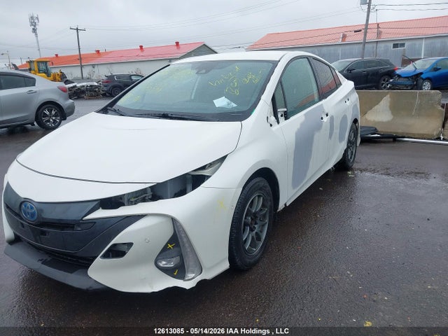 12613085 :رقم المزاد ، JTDKARFP7L3153251 vin ، 2020 Toyota Prius Prime Le/xle/limited مزاد بيع