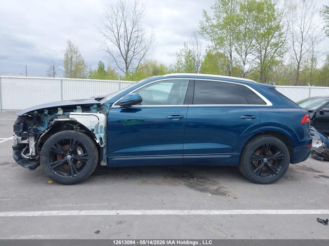 12613094 :رقم المزاد ، WA1DVAF1XLD015489 vin ، 2020 Audi Q8 مزاد بيع