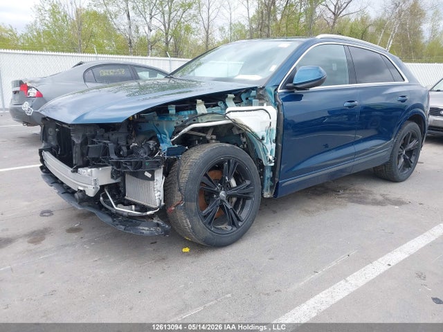 12613094 :رقم المزاد ، WA1DVAF1XLD015489 vin ، 2020 Audi Q8 مزاد بيع