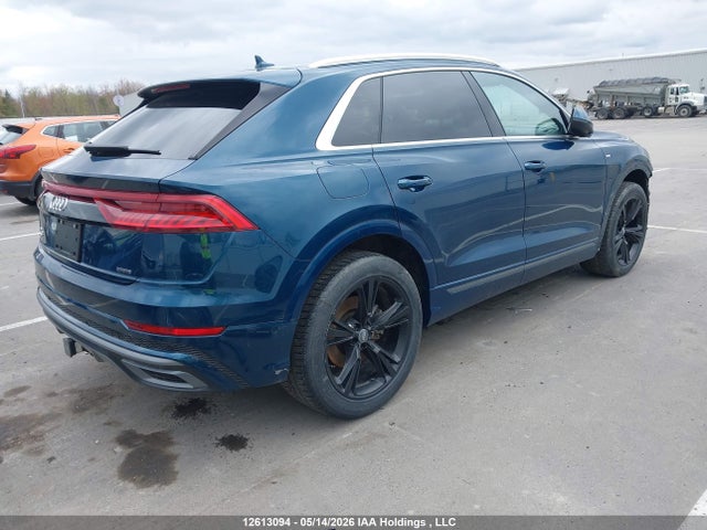 12613094 :رقم المزاد ، WA1DVAF1XLD015489 vin ، 2020 Audi Q8 مزاد بيع