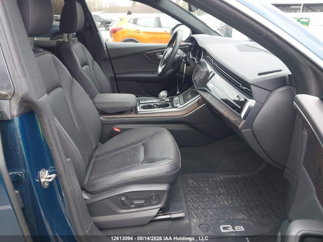 12613094 :رقم المزاد ، WA1DVAF1XLD015489 vin ، 2020 Audi Q8 مزاد بيع