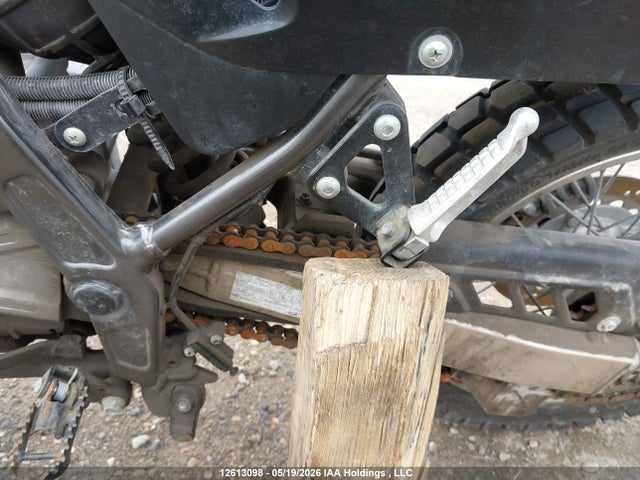 JS1SP46DXP7100365 Suzuki Dr650 Se