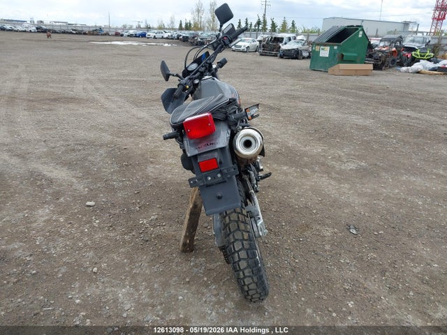 JS1SP46DXP7100365 Suzuki Dr650 Se