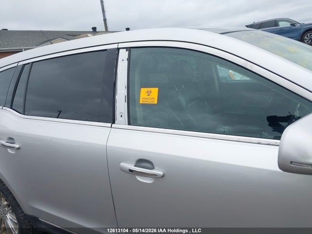 Lincoln MKT 2014 2LMHJ5AT8EBL56756 Image 18