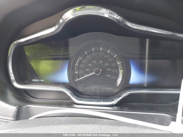 Lincoln MKT 2014 2LMHJ5AT8EBL56756 Image 7