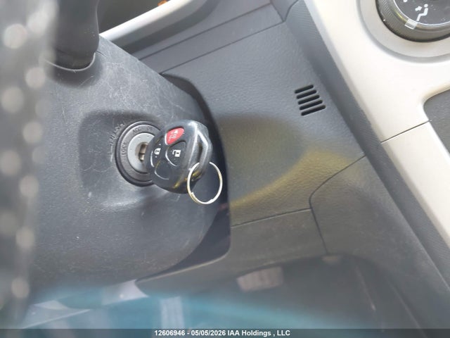 12606946 :رقم المزاد ، 2T1KU4EE1BC644480 vin ، 2011 Toyota Matrix مزاد بيع