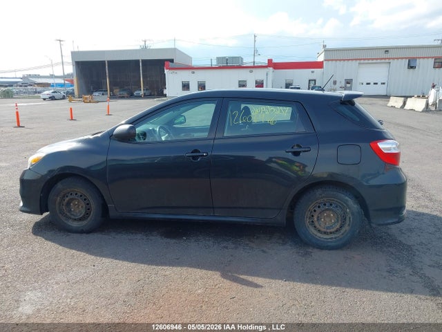 12606946 :رقم المزاد ، 2T1KU4EE1BC644480 vin ، 2011 Toyota Matrix مزاد بيع