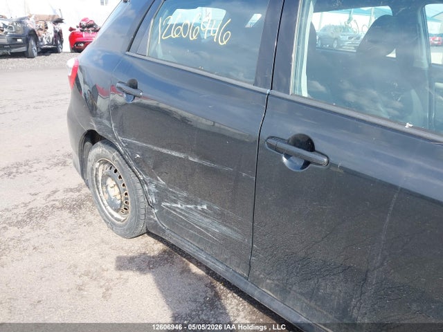 12606946 :رقم المزاد ، 2T1KU4EE1BC644480 vin ، 2011 Toyota Matrix مزاد بيع